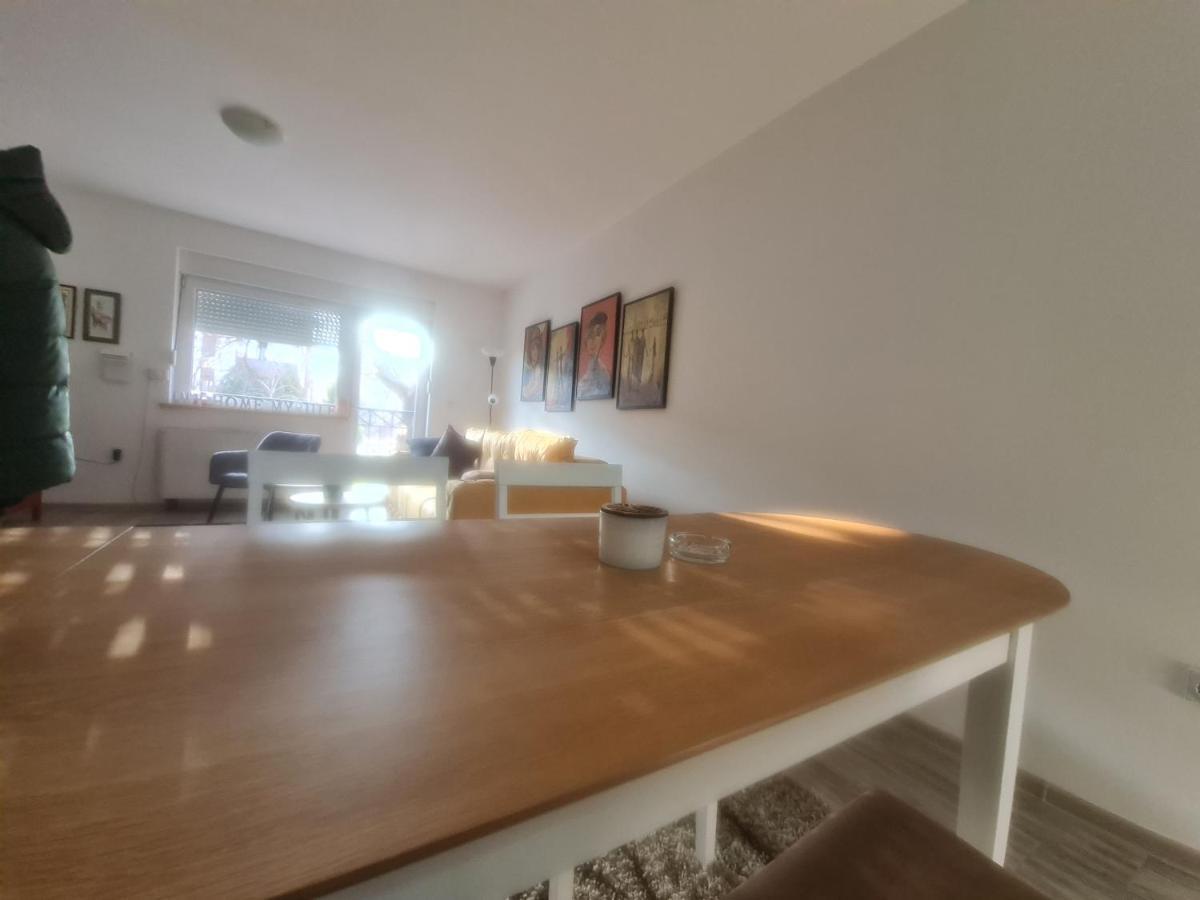 Apartman Karibo Sombor Exterior foto